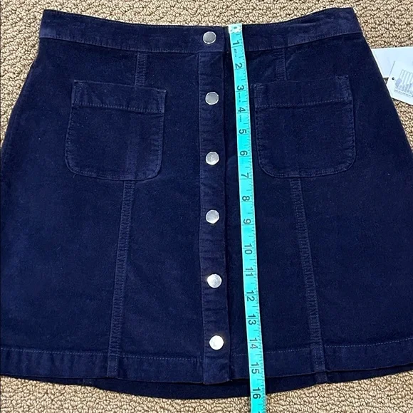 Urban Outfitters Navy Blue A-Line Velvet Mini Skirt Medium Patch Pockets - Picture 13 of 14